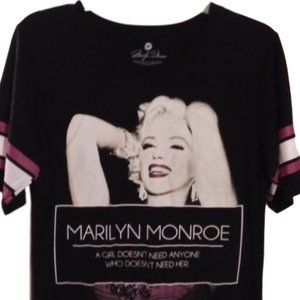 Marilyn Monroe Shirt Size XL 15/17